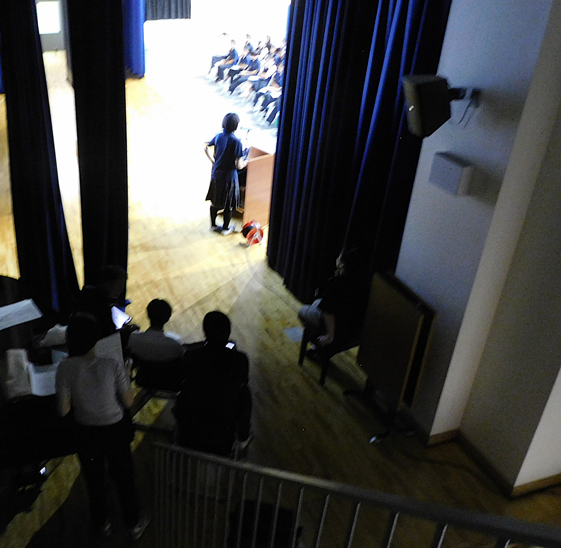 課題探究発表会　舞台裏.JPG